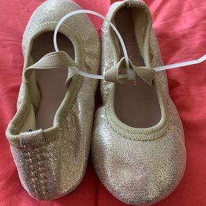 Brand new toddler shoes